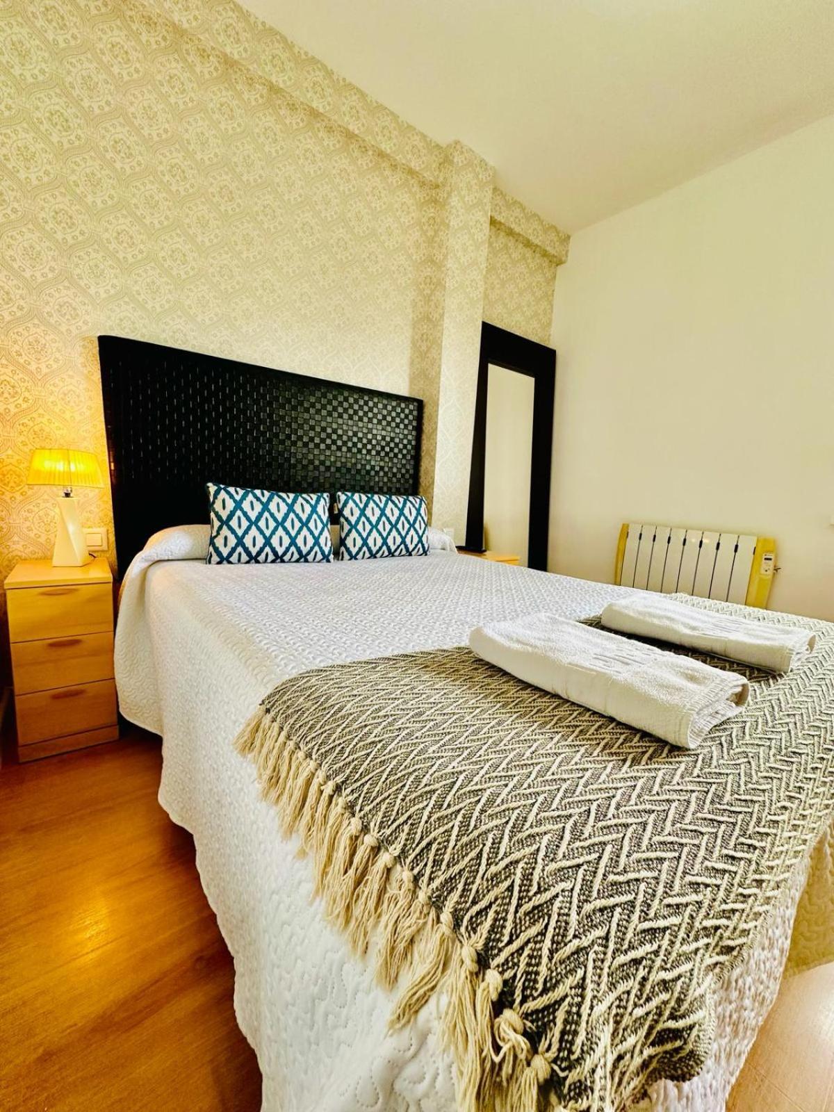 Apartamento Turistico Pizarro Merida Exterior photo